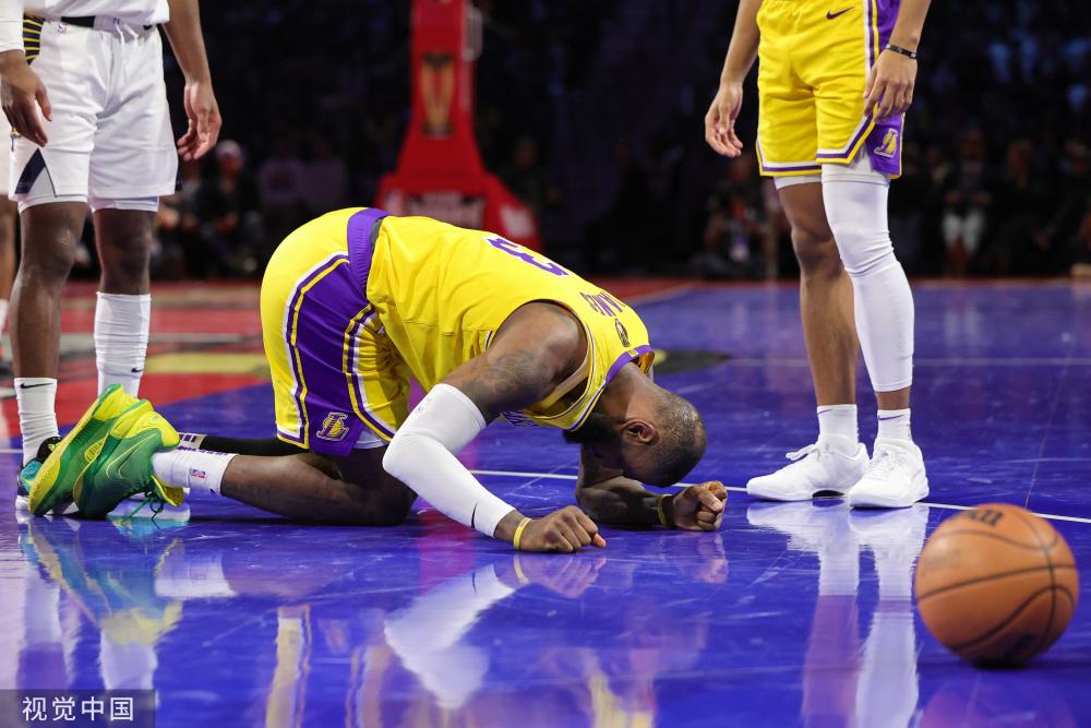 岁的中场新 岁的中场新