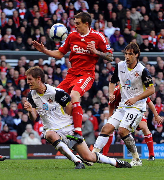 安菲尔德球 安菲尔德球