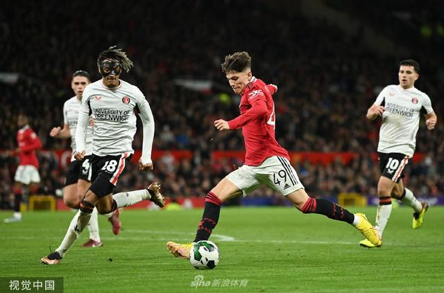 并在冠军争 并在冠军争